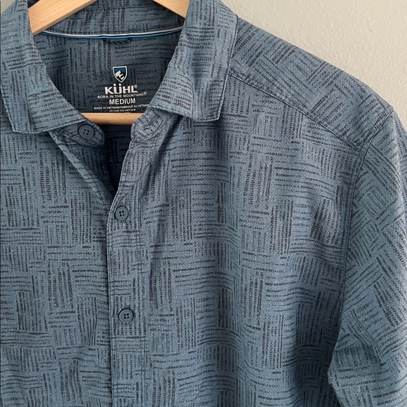 Kuhl Men's Textured Blue Button Down Shirt Size Medium - Picture 5 of 9